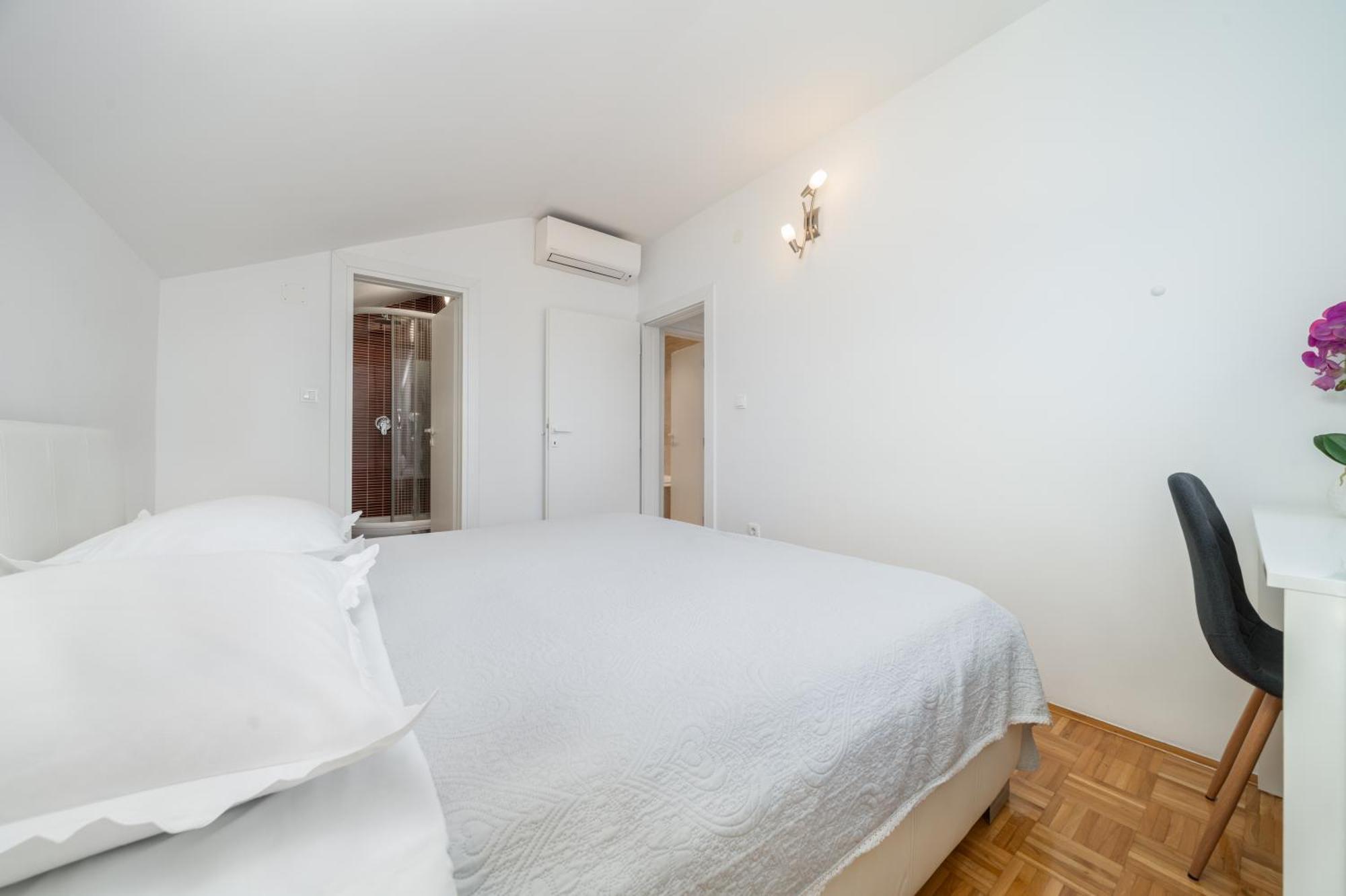 Apartment Ana